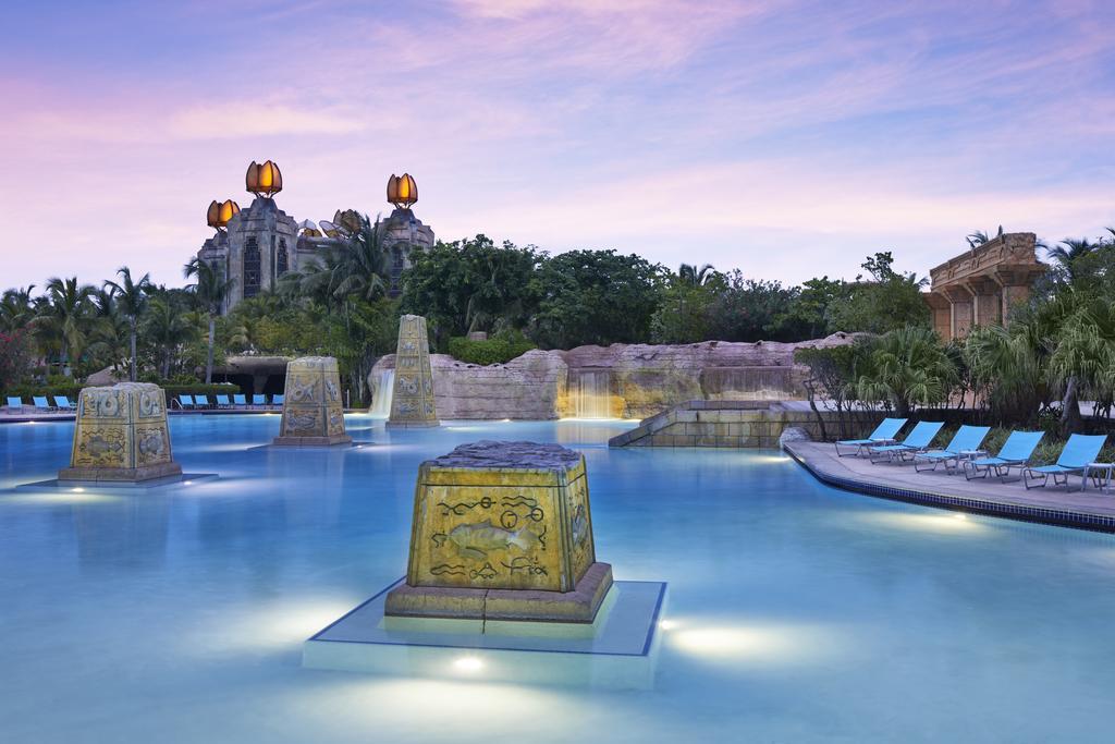 The Royal At Atlantis Hotel Creek Village Exterior photo